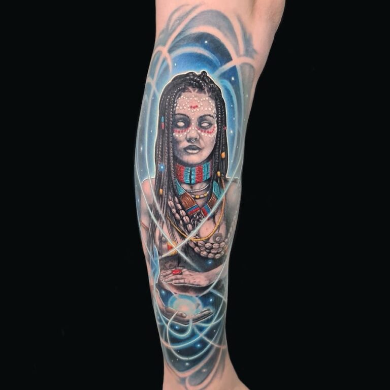 Tattoo in kleur van shaman gezet door Dondersch